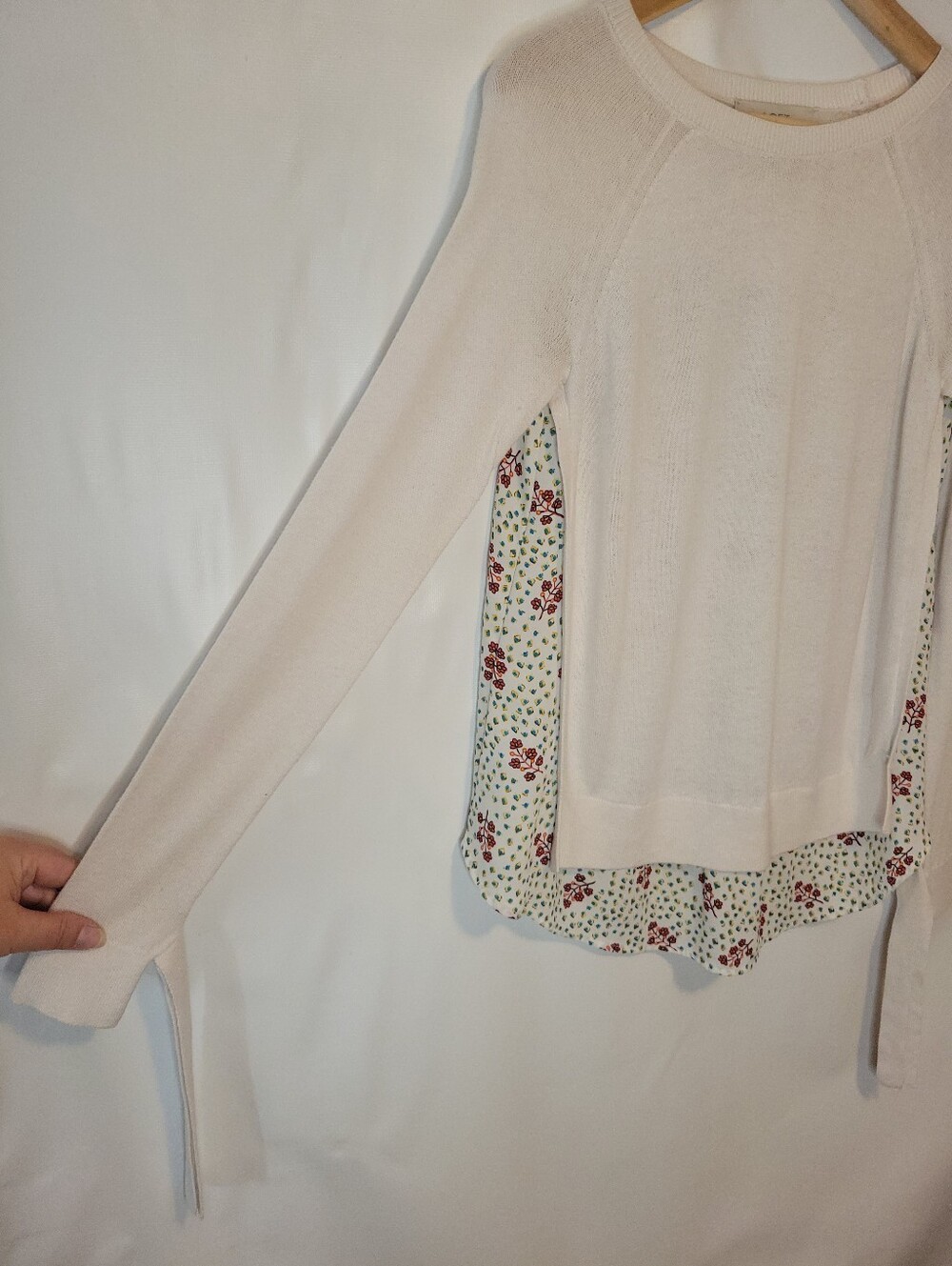 LOFT Petites Ivory Lightweight Layered Sweater with Floral Side and Back Panels - Picture 3 of 12